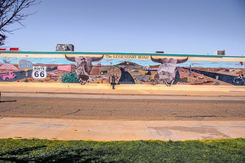 Mural lowe's super market